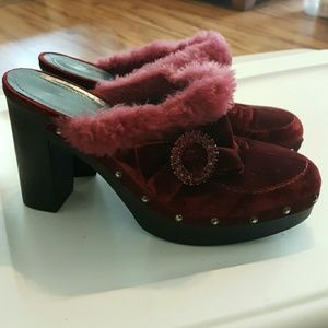 Via Spiga Ruby Velvet Idona Holiday Clogs size 8